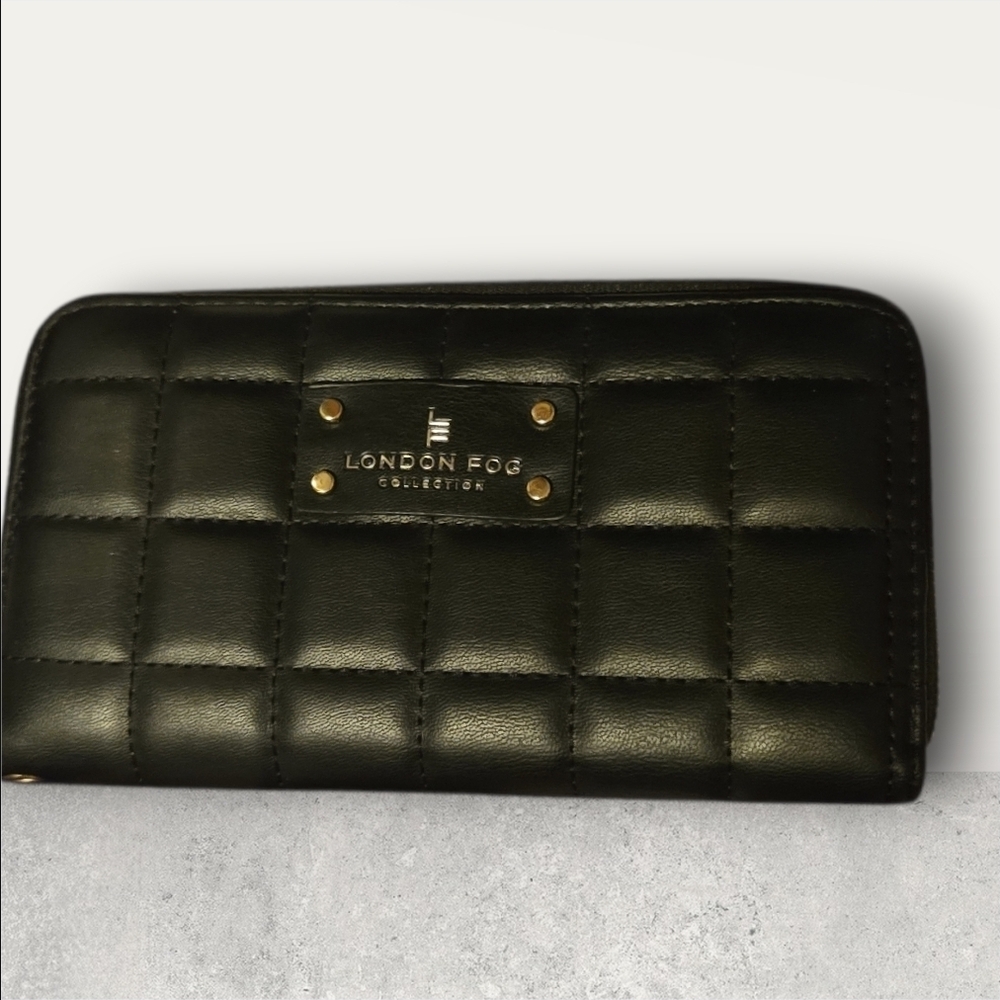 London Fog Quilted Black Wallet